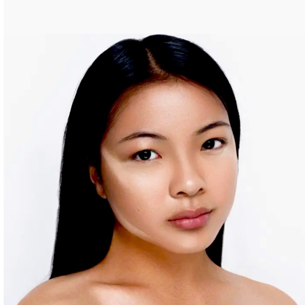 Flour Setting Powder
Beauty Bakerie/ Color: Oat Flour (Translucent)